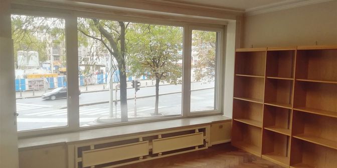 Bien professionnel à vendre à Place Bara 22, 1070 Anderlecht