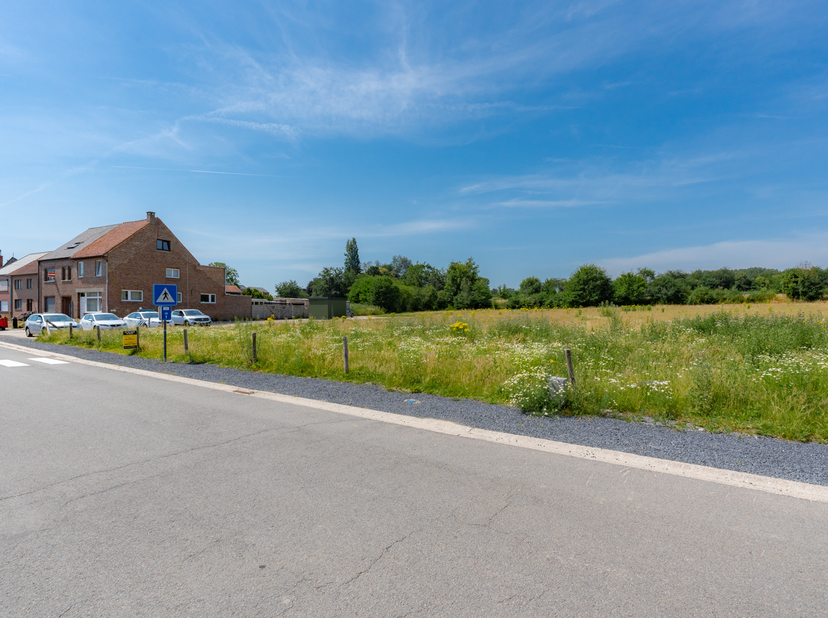 BOUWGROND LOT 1 IN VERKAVELING SMISSTRAAT - <br />
<br />
BILZEN-HOESELT: bouwgrond voor open bebouwing in verkaveling, lot 1, sectie I, nummer 873 A
