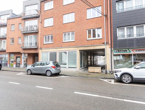                                         Immeuble de bureaux à vendre à Wavre, € 249.000
