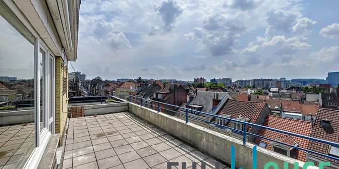 Appartement te huur in Rue du Noyer 42, 1000 Brussel