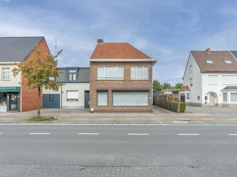 Huis te koop in Steenweg op Mol 106,
                    2360 Oud-Turnhout