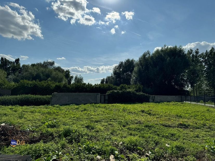 Terrain à vendre
                    à 3800 Brustem