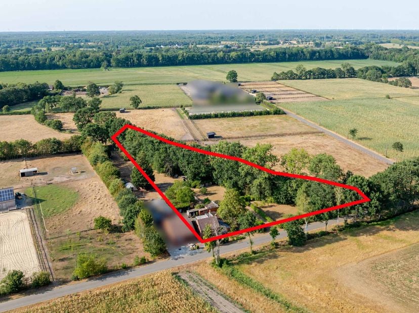 UNIEKE BOUWGROND - <br />
De ENIGE zitdag, met eventuele definitieve toewijzing, vindt plaats op MAANDAG 21 SEPTEMBER 2026 om 18.00 uur in café “De We