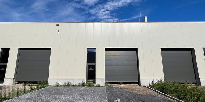 Bedrijfsvastgoed te huur in Troisdorflaan 24, 3600 Genk