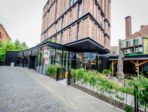                                         Handelspand te huur in Hasselt, € 4.000
