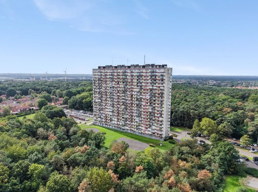 Appartement te koop in Zonneweeldelaan 25 bus 26,
                    3600 Genk
