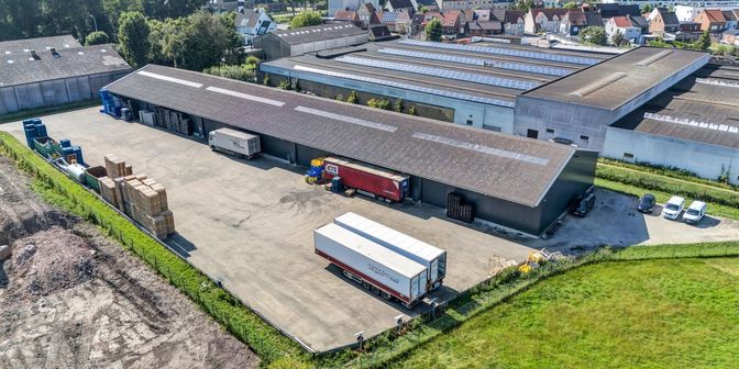 Bien professionnel à louer à Werkplaatsstraat 1, 8630 Veurne