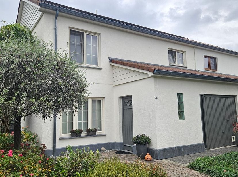 Huis te koop in Dijkskendal 8,
                    3600 Genk