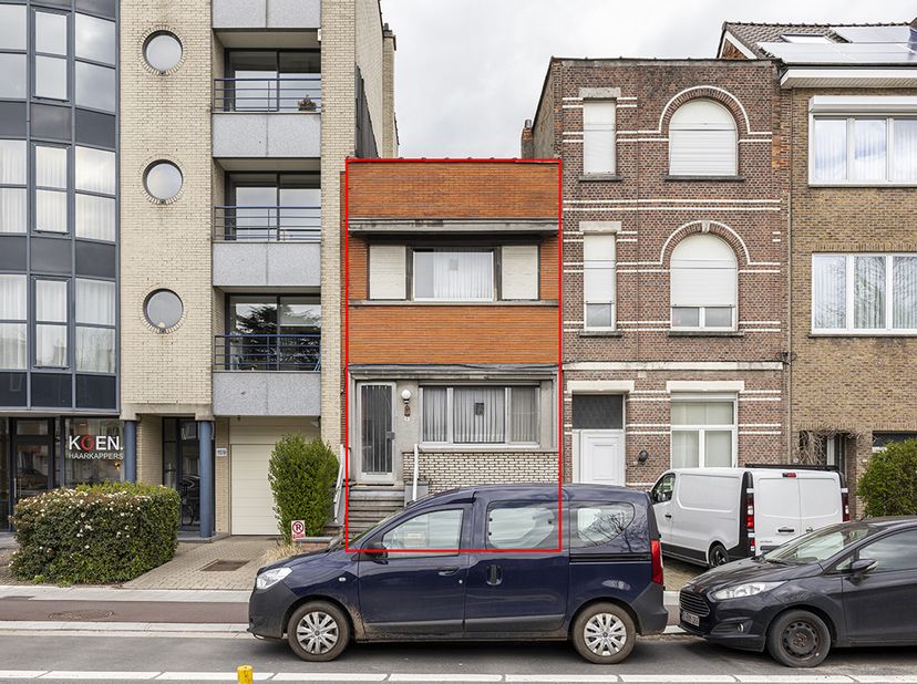 WONING MET GARAGE/TUIN - PROJECTEIGENDOM<br />
<br />
ONLINE OPENBARE VERKOPING VIA BIDDIT.BE: <br />
Centraal gelegen woning met garage en tuin - pro