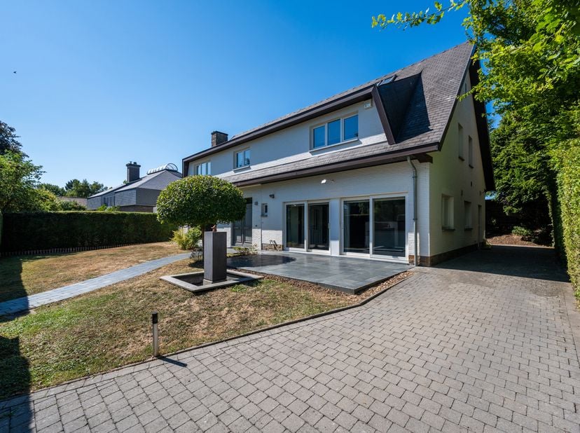 Maison à vendre à Arthur van Dycklaan 2,
                    3080 Tervuren