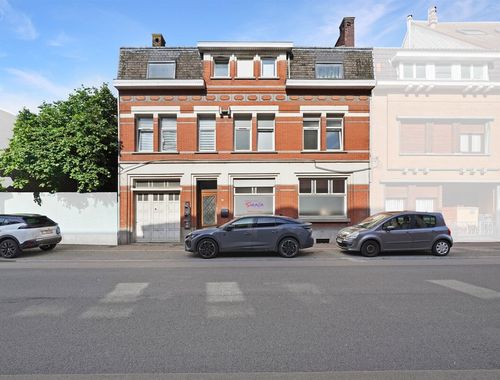                                         Immeuble d’appartements à vendre à Comines, € 399.000

