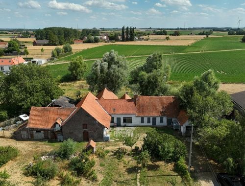                                         Hoeve te koop in Pottes, € 450.000

