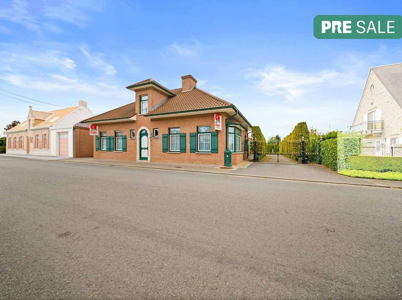 Huis te koop in Korte Eeckhoutmolenstraat 3,
                    8920 Langemark