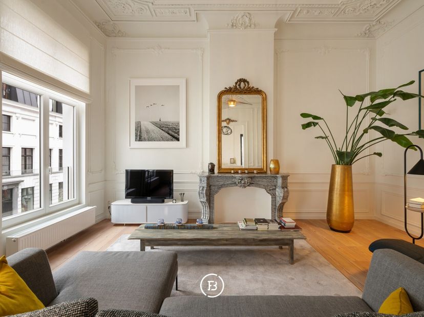 Open bezoekmoment op 10 juli tussen 15u en 17u.<br />
Dit exclusieve niewbouwappartement maakt deel uit van Residentie Onderbergen, een kwalitatief wo