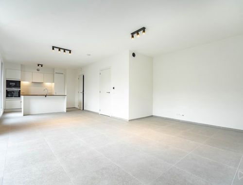                                         Duplex te huur in Schaarbeek, € 1.800
