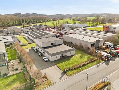                                         Bedrijfsgebouw te koop in Opbrakel, € 775.000
