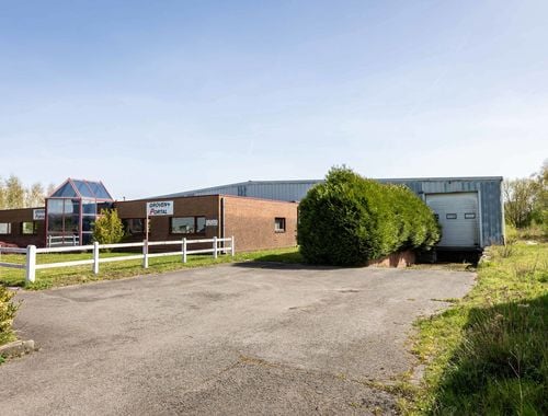                                         Bedrijfsgebouw te koop in Jumet, € 1.950.000

