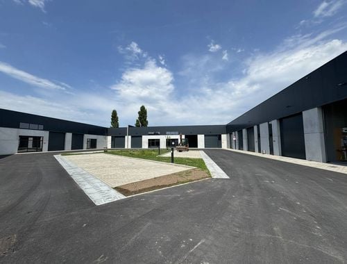                                         Entrepôt à vendre à Zwevezele, € 405.668
