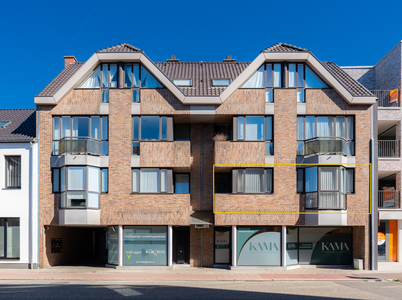 Appartement te koop in Dr.-Van de Perrestraat 7 bus C,
                    2440 Geel