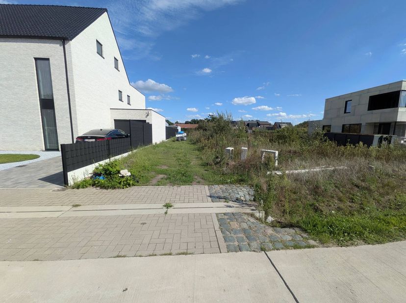 Terrain à vendre à Leliestraat 9,
                    2490 Balen