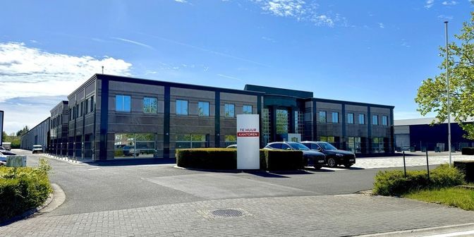 Bedrijfsvastgoed te huur in E 3 laan 80 bus v0.1, 9800 Deinze