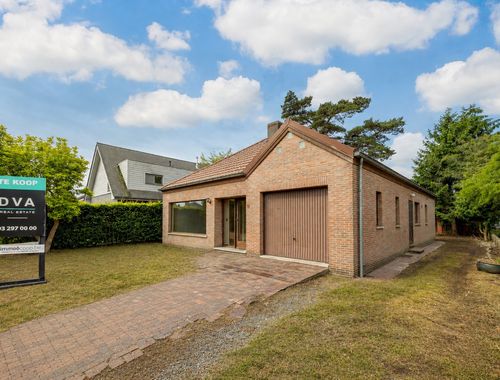                                         Maison à vendre à Ranst, € 399.000
