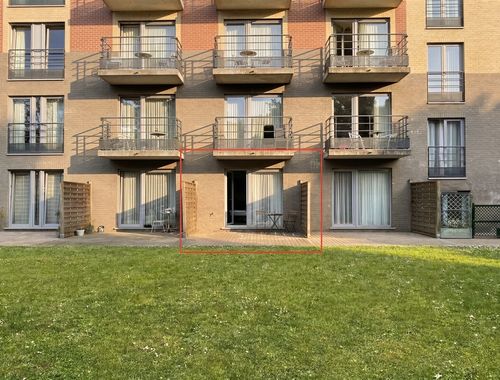                                         Appartement te huur in Schaarbeek, € 825
