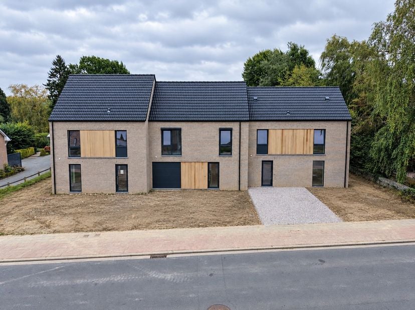 Project in Steenweg op Aalst 115,
                    1745 Opwijk