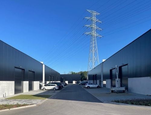                                         Bâtiment d’entreprise à louer à Genk, € 1.560
