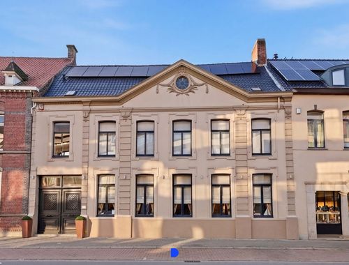                                         Maison de maître à vendre à Ingelmunster, € 695.000
