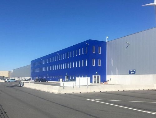                                         Bureaux à louer à Kallo, € 5.625
