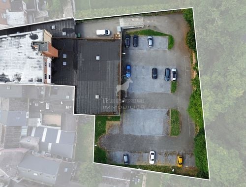                                         Immeuble de bureaux à vendre à Nivelles, € 890.000
