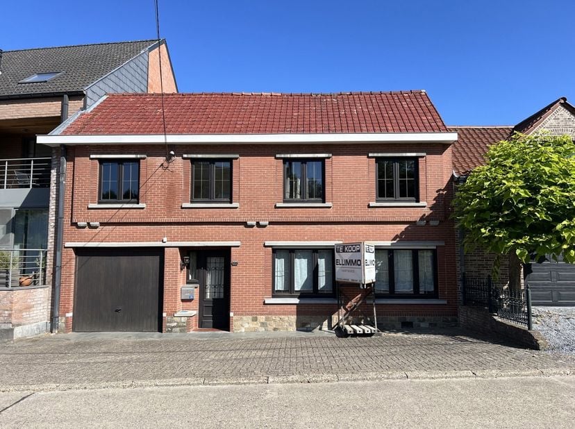Maison à vendre
                    à 3740 Rijkhoven
