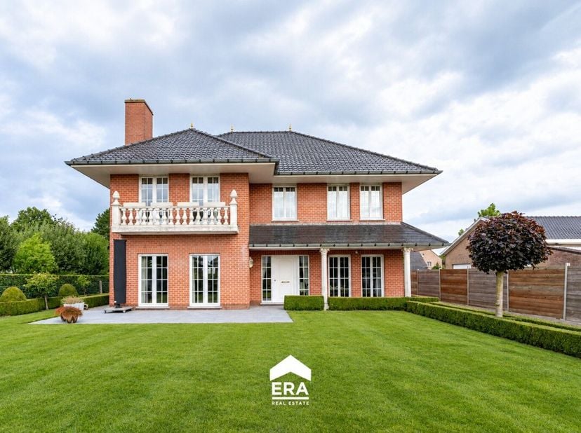 Huis te koop in Roeselaarsestraat 24,
                    8850 Ardooie