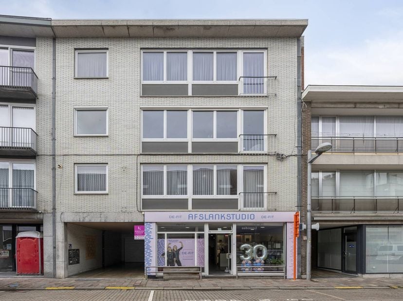 Bedrijfsvastgoed te koop in Kortrijkstraat 79,
                    8700 Tielt