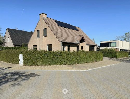                                         Woning te huur in De Pinte, € 1.370
