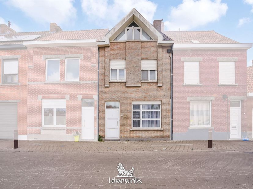Huis te koop in Barrierestraat 32,
                    8940 Geluwe