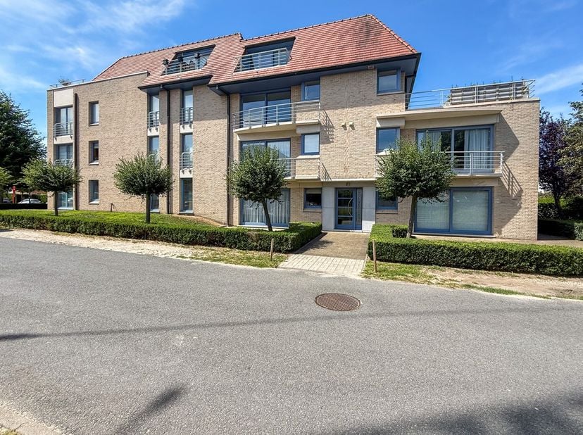 Appartement te koop in Kroonlaan 1 bus 01.02,
                    8670 Sint-Idesbald