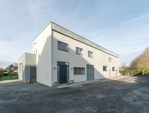                                         Handelspand met woonst te koop in Wielsbeke, € 450.000
