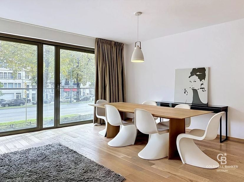 Appartement te koop in AVENUE LOUISE 397,
                    1050 Elsene