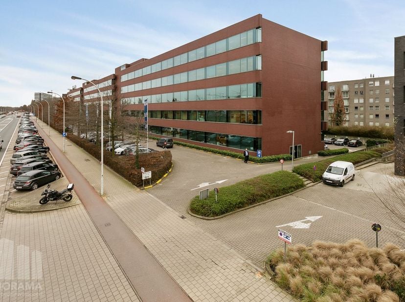 Bedrijfsvastgoed te huur in Roderveldlaan 2,
                    2600 Berchem