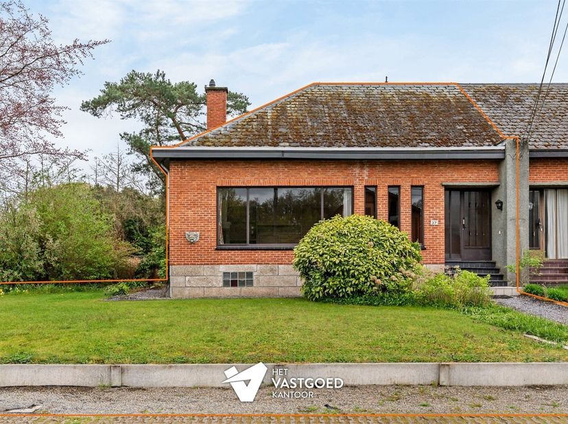 Huis te koop in Sint-Annastraat 37,
                    3560 Lummen