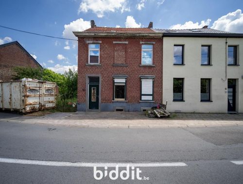                                         Maison à vendre à Court-Saint-Etienne, € 135.000

