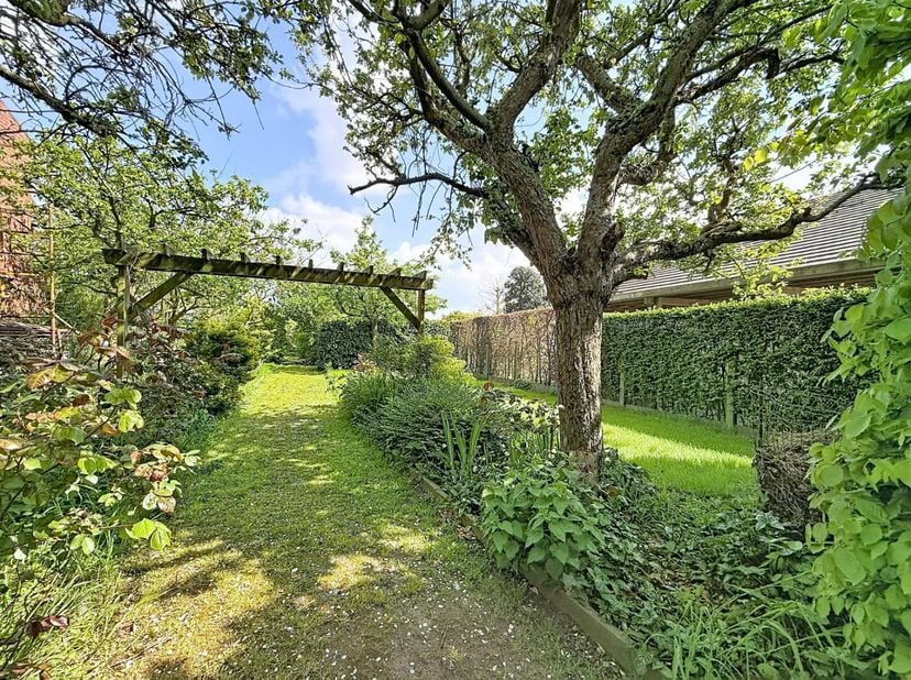 LOT 2: PARCELLE DE TERRAIN située dans un lotissement