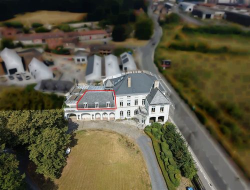                                         Burelencomplex te huur in Tournai, € 1.000
