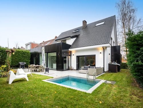                                         Villa à vendre à Waterloo, € 840.000
