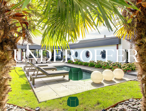                                         Villa te koop in Moeskroen, € 895.000
