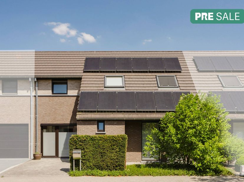 Met een uitstekend EPC, een praktijkruimte en 3 slaapkamers, biedt deze woning een perfecte combinatie van comfort en duurzaamheid.<br />
<br />
Geleg