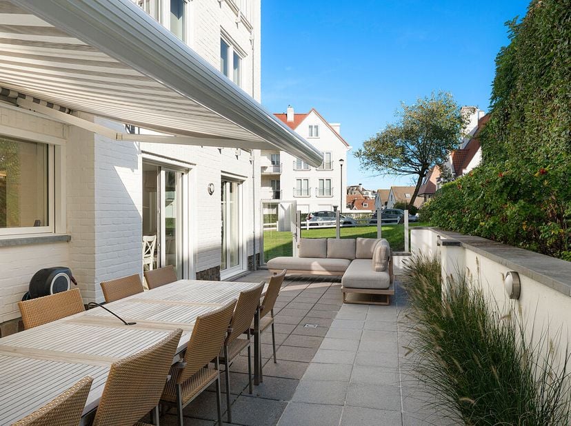 Appartement te koop in Bergdreef 12,
                    8300 Duinbergen