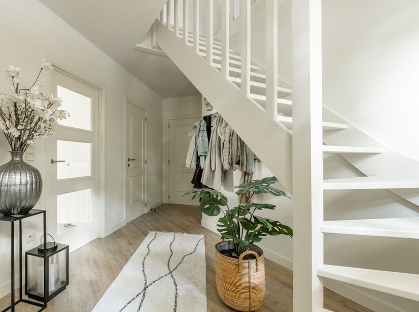 Gelegen aan de rustige Marsestraat die enkel toegankelijk is voor lokaal verkeer vinden we deze mooie woning terug.&amp;nbsp;Met een bouwjaar van 2002 bie